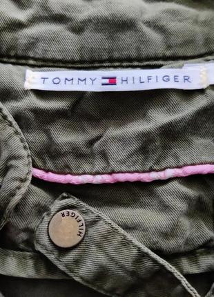 Tommy hilfiger женская ветровка. размер 68 фото