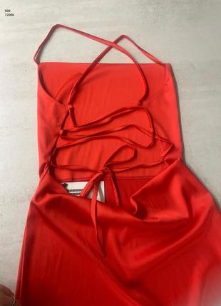Элегантное красное платье из шелка3 фото