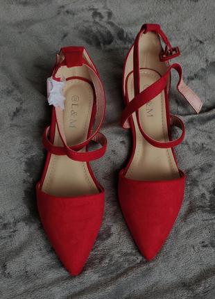 Замшеві туфлі маленький широкий каблучок 23,5-25,53 фото