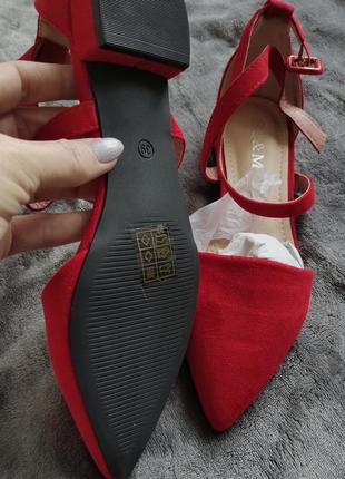 Замшеві туфлі маленький широкий каблучок 23,5-25,54 фото