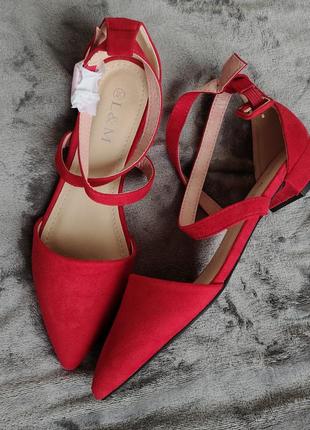 Замшеві туфлі маленький широкий каблучок 23,5-25,52 фото