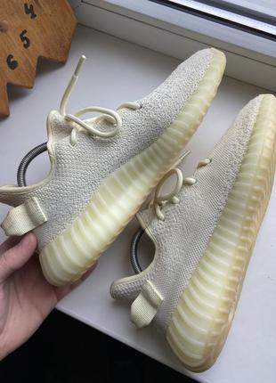 Кроссовки adidas yeezy boots 350 v24 фото