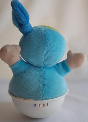 Игрушка неваляшка музыкальная chicco 3