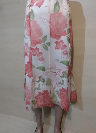 Шелковая юбка  цветами vera mont