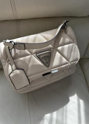 Сумка гесс guess