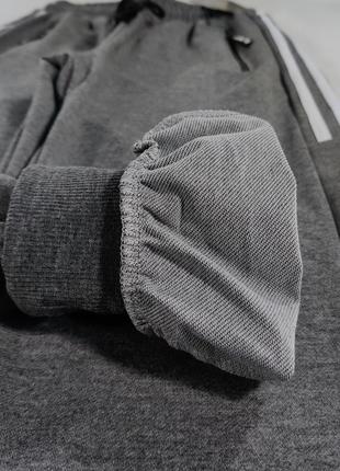 Штаны спортивные для парней демисезонные серого цвета5 фото