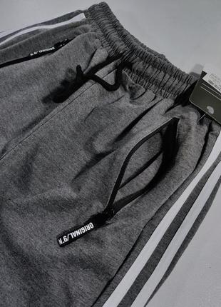 Штаны спортивные для парней демисезонные серого цвета3 фото