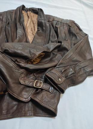 Стильная винтажная оверсайз куртка бомбер из натуральной кожи5 фото