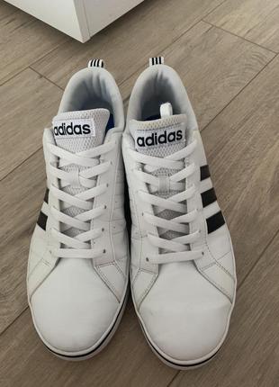 Кроссовки adidas