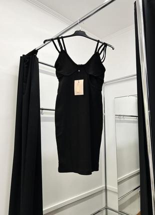 Натуральное коттоновое черное маленькое платье на бретельках missguided4 фото