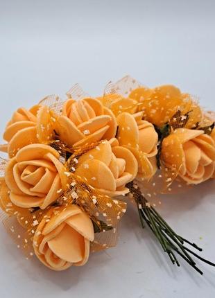 Декоративная роза оранжевая латексная фоамирана 1,5см с фатином1 фото