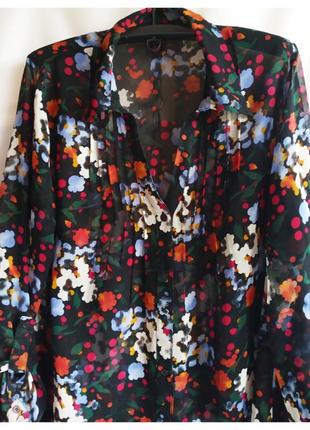 Gina benotti
летняя блуза женская рубашка с воротничком под шифон.
цвет черный в цветочный принт.стан очень хорош. качественная ткань.
.1 фото