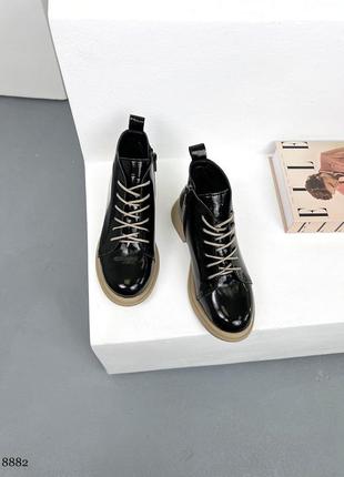 Ботинки, черные, натуральная лакированная кожа4 фото