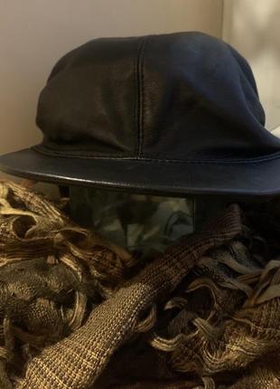 Кепка из натуральной кожи, женская, утепленная, черная, с регулировкой