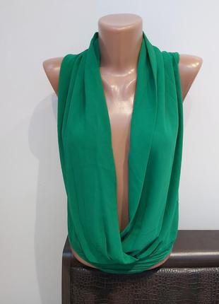 Боді блузи глибоким декольте