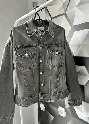 Серая джинсовка джинсовая куртка zara
