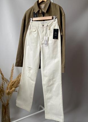 Белые джинсы с потертостями n a- k d2 фото