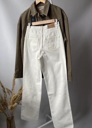 Белые джинсы с потертостями n a- k d8 фото