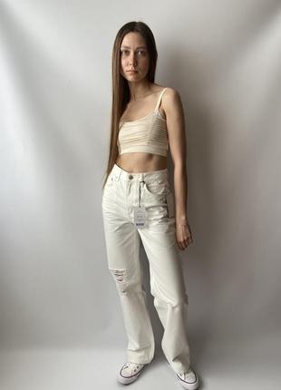 Белые джинсы с потертостями n a- k d6 фото