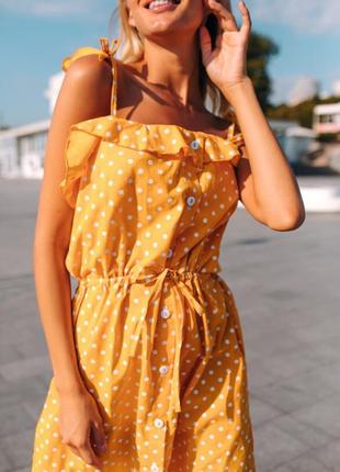 Желтое платье в горошек4 фото