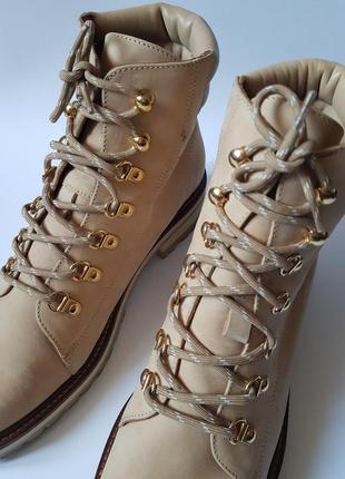 Стильные женские ботинки на шнуровке &amp; other stories оригинал, бежевые кожаные ботинки демисезон10 фото