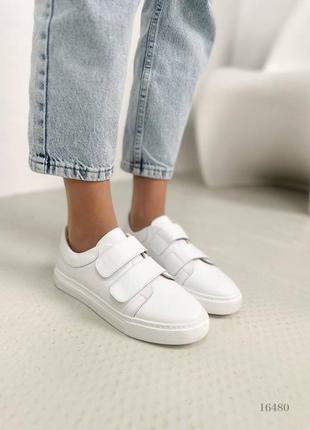 Жіночі шкіряні кеди на ліпучках білі