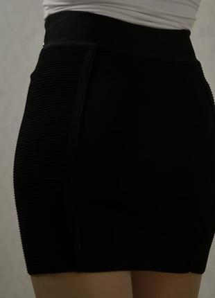 Шикарная мини юбка / черная / эластичная9 фото