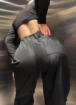 Классные широкие брюки из плащевки5 фото