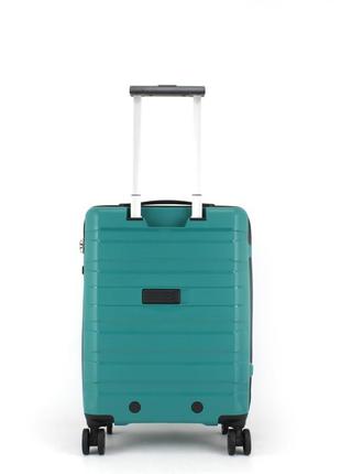 Качественный чемодан из полипропилена торговой марки "conwood"2 фото