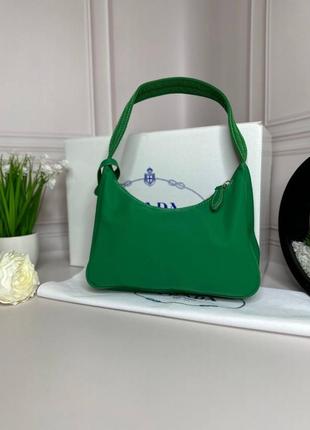 Женская   сумка re-nylon prada re-edition 2000 mini-bag зеленая wb0462 фото