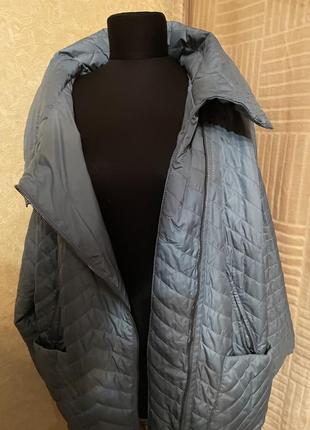 Оверсайз стильне стьогане дуже якісне  демі пальто olanmaer гарного сіро-голубого кольору