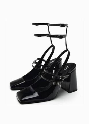 Женские черные лоферы, лаковые туфли на каблуку, оксфорды на тракторной платформе2 фото