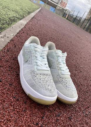 Оригинальные лёгкие кроссовки nike air force flyknit low р40.5/26см2 фото