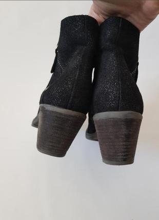 Замшевые ботинки демисезонные ботильены черные полусапожки novelty 3810 фото