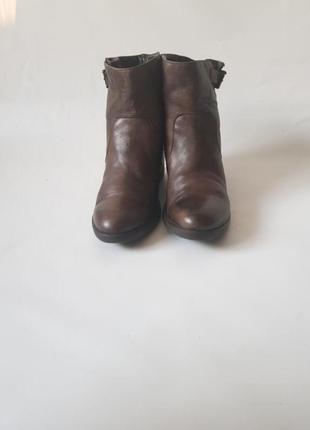 Шкіряні черевики коричневі ботильйони демісезонні напівчоботи leone freeflex8 фото