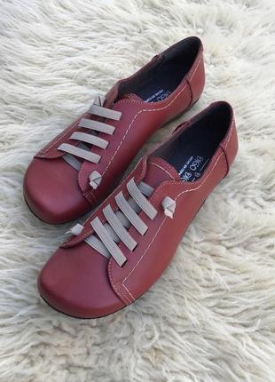 Туфлі жіночі ( іспанія) 37 та 40 розмір