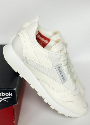 Женские кроссовки reebok1 фото