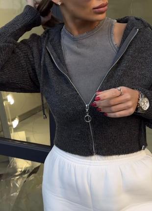 Кофта кофточка свечер худи с капюшоном джемпер укороченный вязаный зеп на молнии стильный тренд зара zara