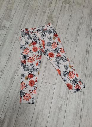 Красивые брюки, штаны в цветах, цветочный принт