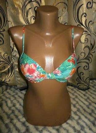 Дуже красивий верх від купальника esprit