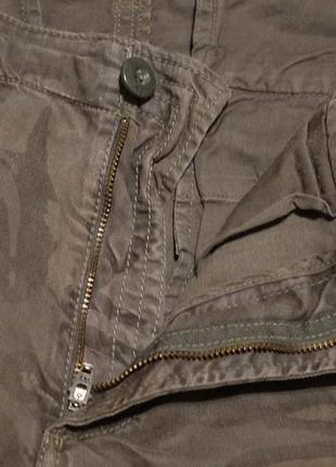 Фірмові вузькі штани — карго камуфляжного забарвлення superdry англія 29/34 р.4 фото