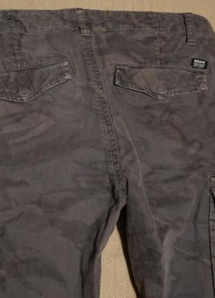 Фірмові вузькі штани — карго камуфляжного забарвлення superdry англія 29/34 р.9 фото