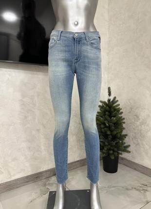 Джинсы
