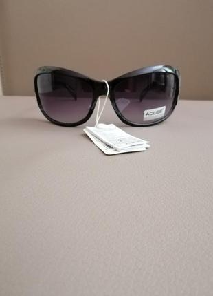 Очки солнцезащитные