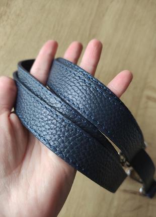 Кожаный плечевой ремень от сумки.