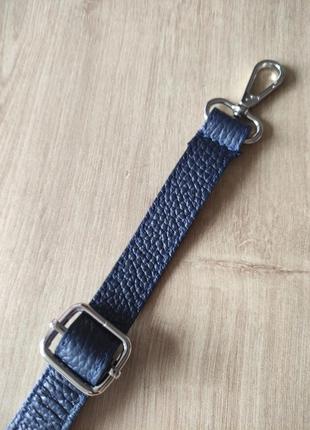 Кожаный плечевой ремень от сумки.