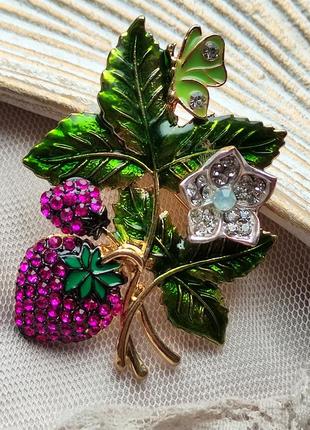 Брошь клубника 5,6