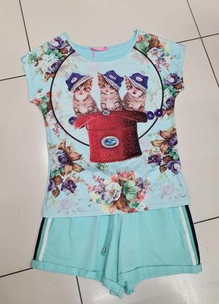 Мила футболочка