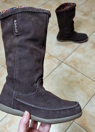 Замшеві чоботи, крокси crocs (крокс) adela suede boot1 фото