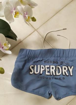 Летние лёгкие шорты бренда superdry
